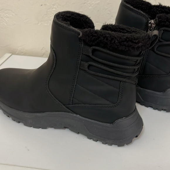 NIB Eddie Bower Ladies Winter Boot Style Siren Size 7 - Picture 6 of 15